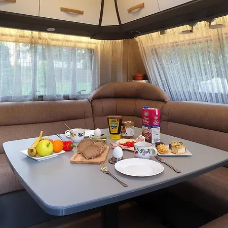 Wohnwagen Am Rittergut * Dornreichenbach